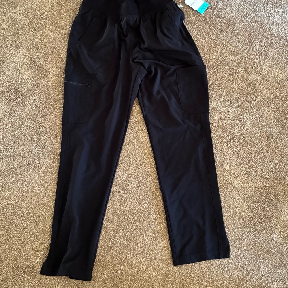 Cherokee Infinity Black Scrubs M Pants Brand New with tags
